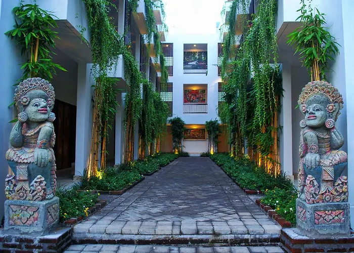 Hotel Trumbu Nusa 3*